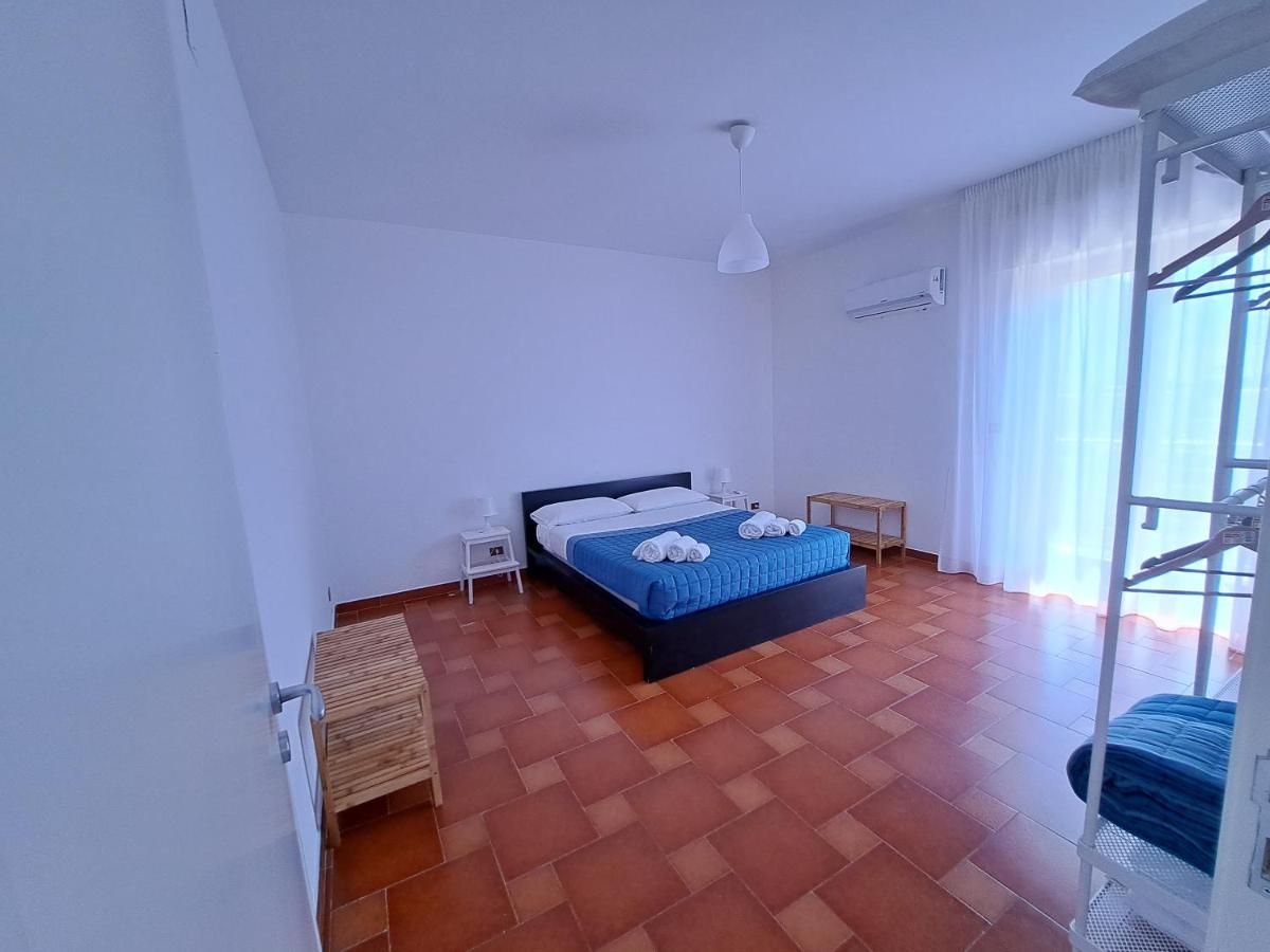 Casavacanze Nel Blu Scirocco Изола деле Фемине Екстериор снимка