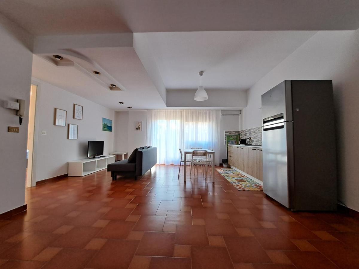 Casavacanze Nel Blu Scirocco Изола деле Фемине Екстериор снимка